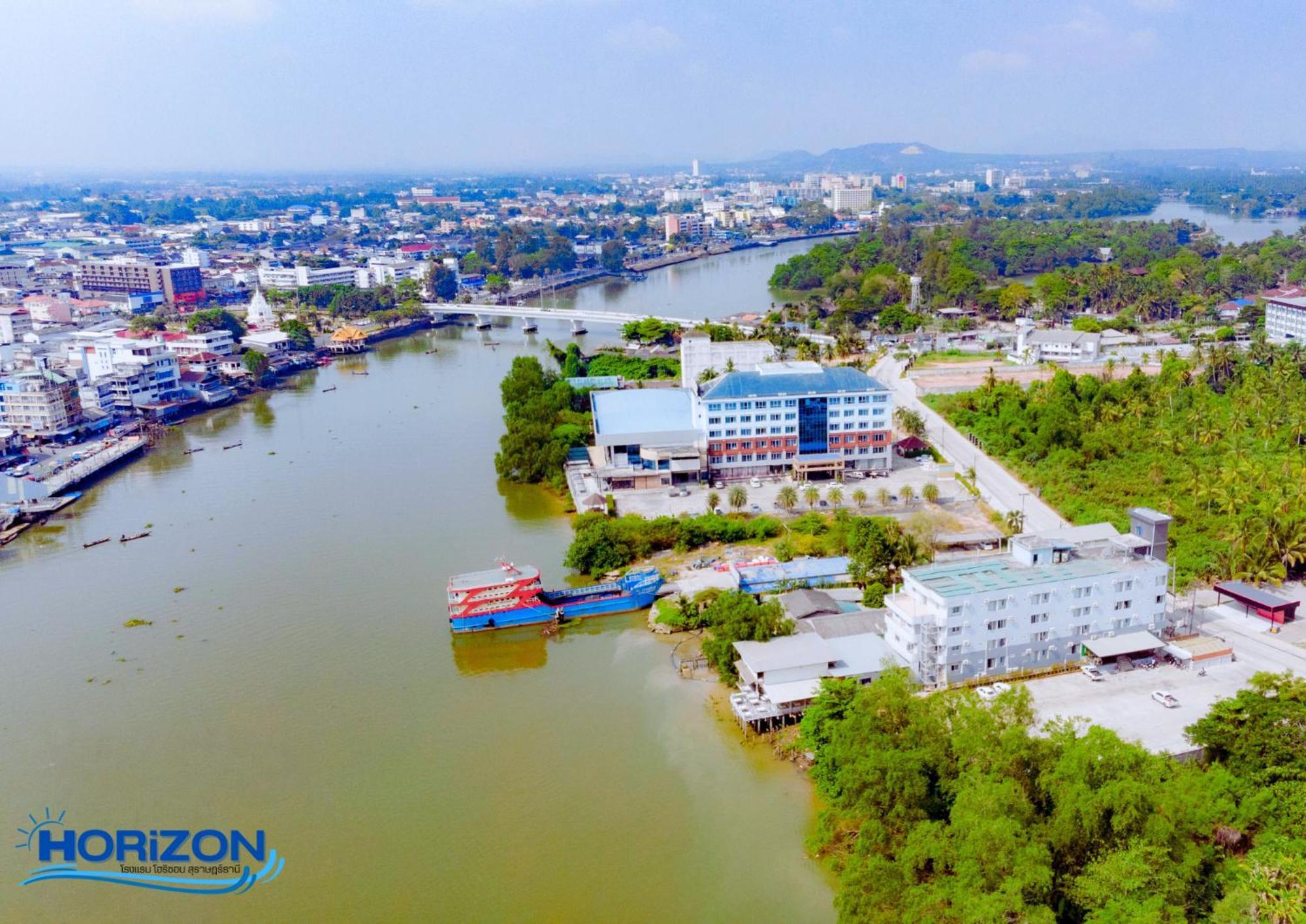 Horizon Hotel Surat Thani Exterior photo