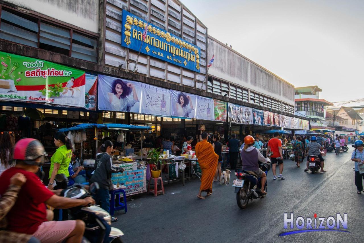 Horizon Hotel Surat Thani Exterior photo